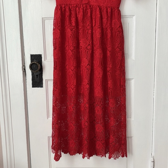 GIANNI BINI RED LACE PUFF SLEEVE MIDI DRESS - Picture 4 of 12